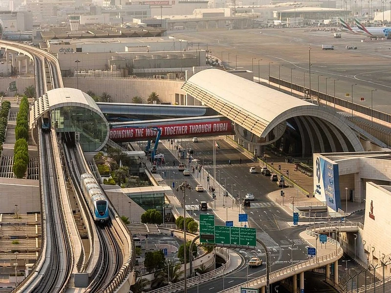 دسترسی به فرودگاه دبی