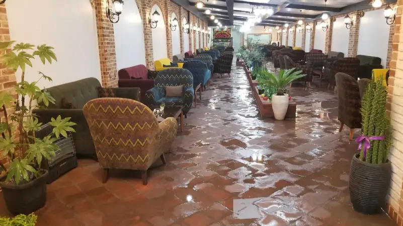 کافه سنتی حس خوب مشهد