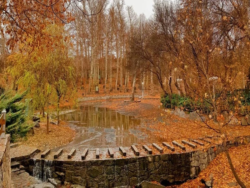 دریاچه پارک وکیل آباد مشهد