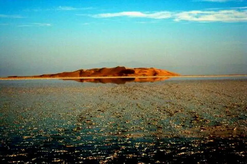 جاهای دیدنی کویر دقسرخ