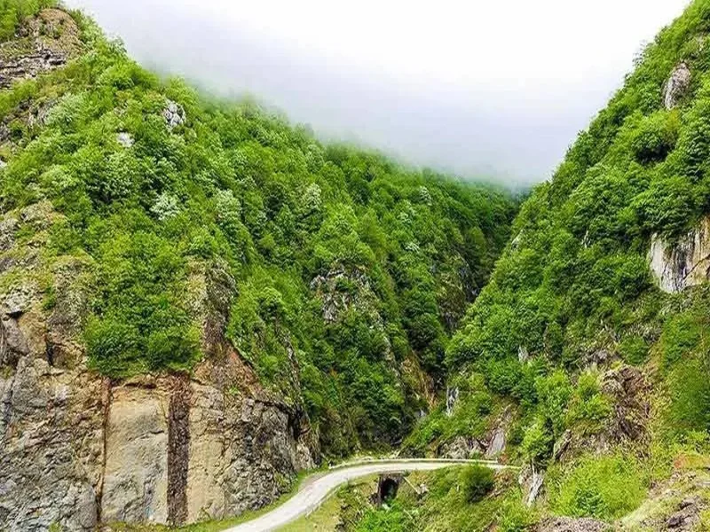 مسیر دسترسی به جواهر‌دشت