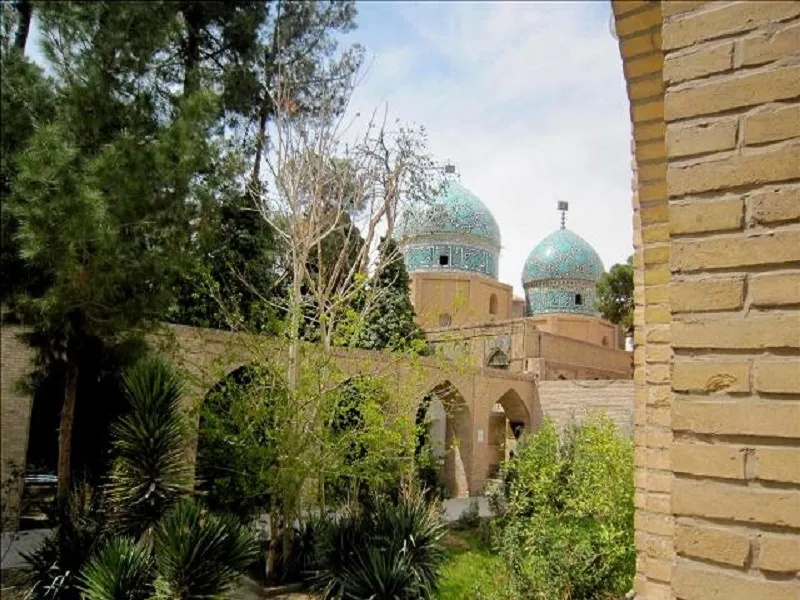 گنبد مشتاقیه کرمان