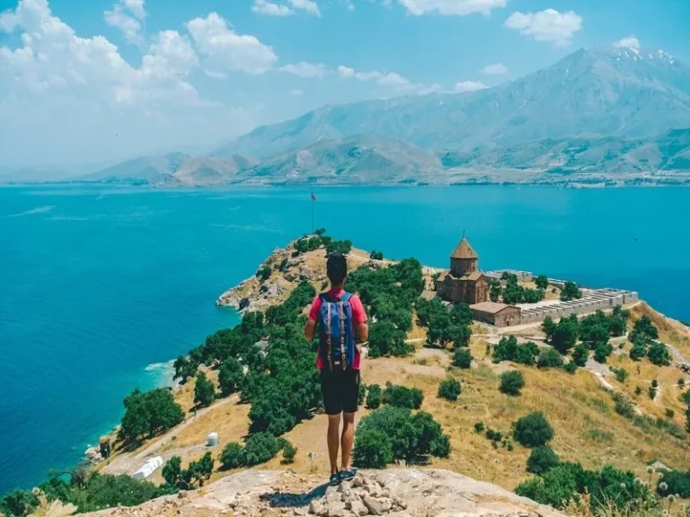 عکس از: سایت bucketlistly.blog