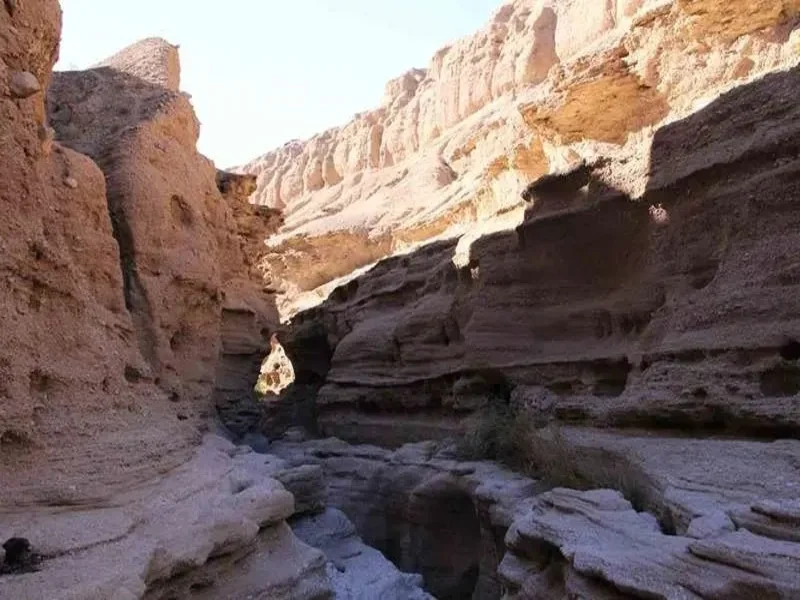دره پرتغالیها کیش