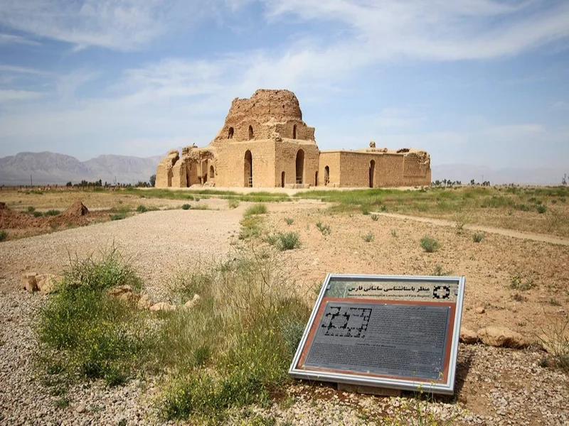 کاخ ساسانی سروستان