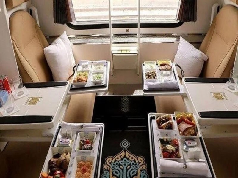 قطار طوس رجا