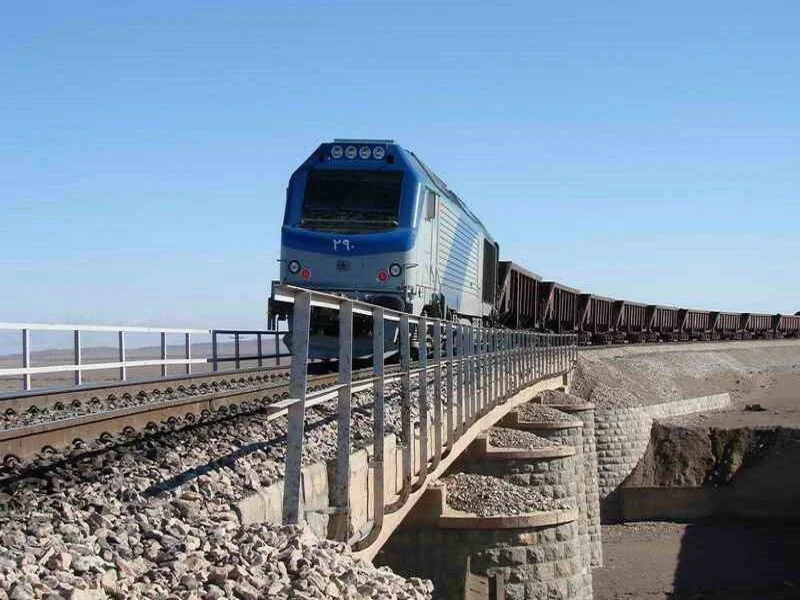 قطار زاگرس رجا