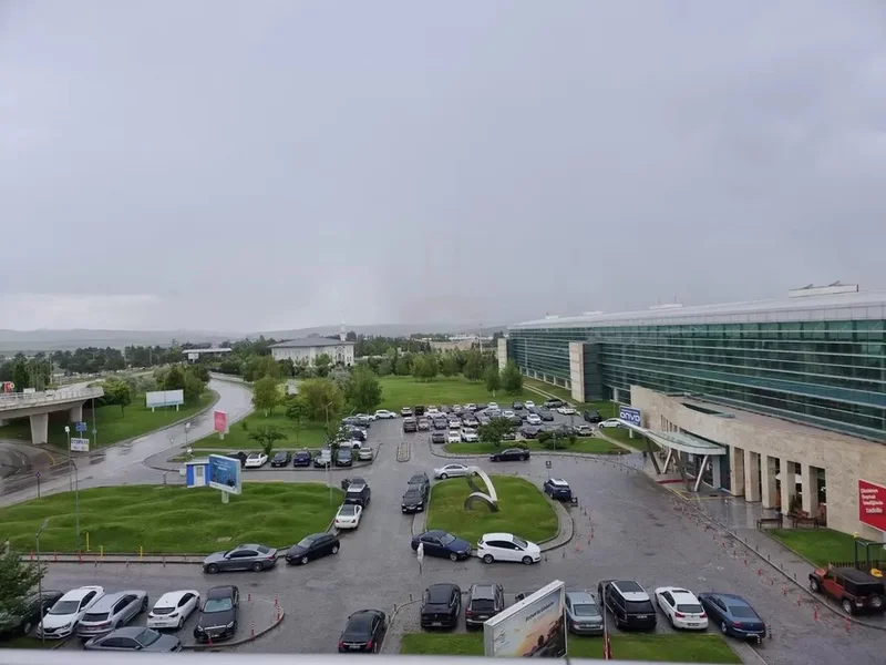 پارکینگ فرودگاه آنکارا