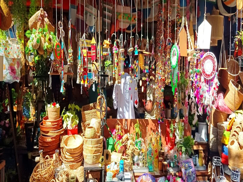 حراج در بازارهای قشم