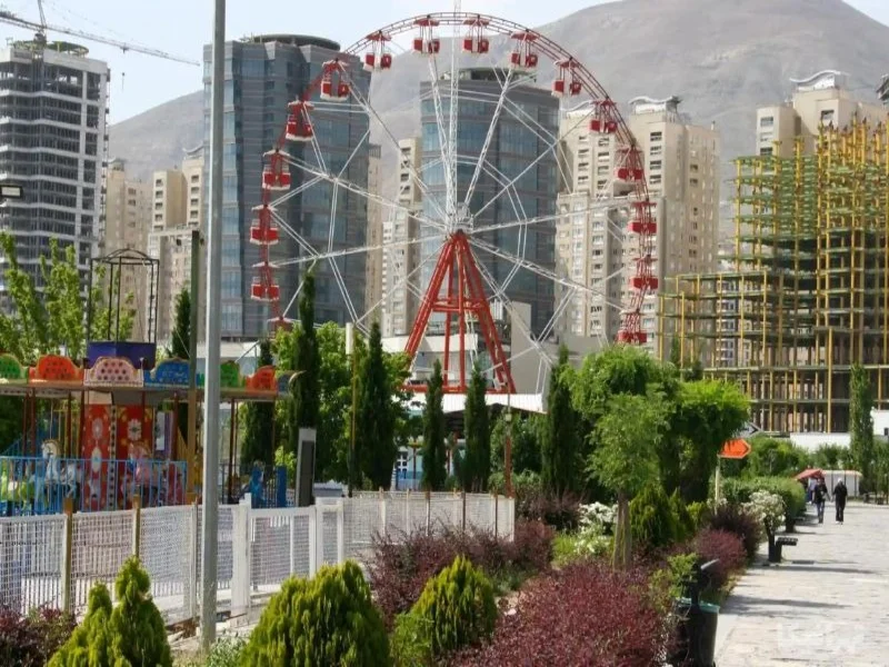 شهربازی بام‌لند چیتگر