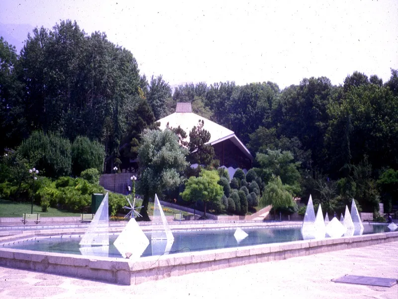 پارک نیاوران تهران