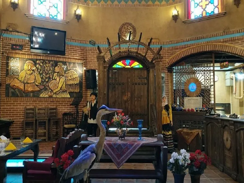رستوران سنتی مهتاب لاهیجان