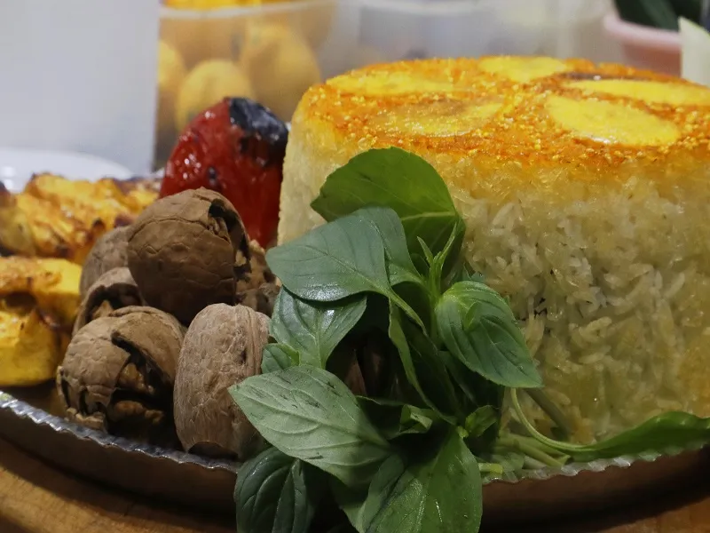 رستوران شکم پر ماسال