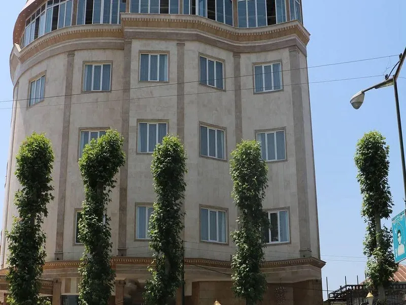 رستوران سندی فومن