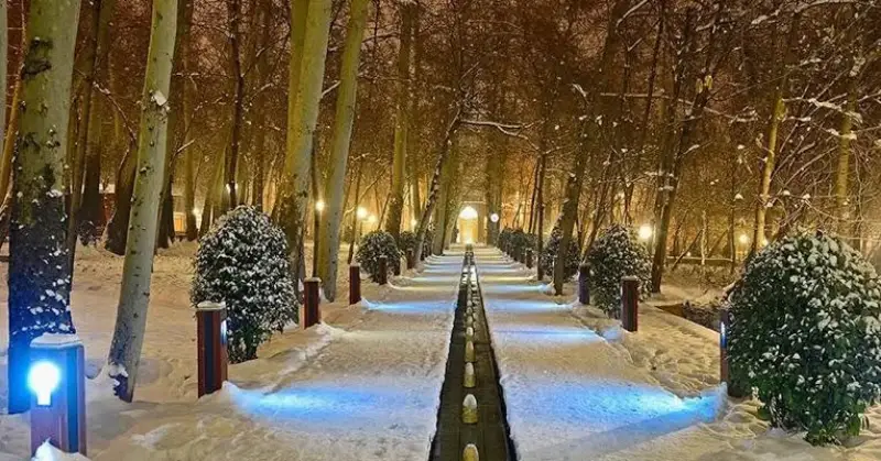 برف بازی در بوستان باغ ایرانی