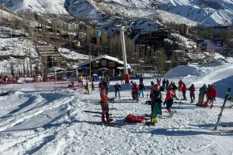برف بازی در پیست دربندسر