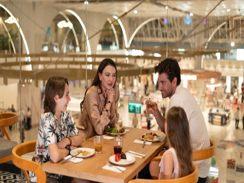 رستوران‌های فرودگاه آنتالیا