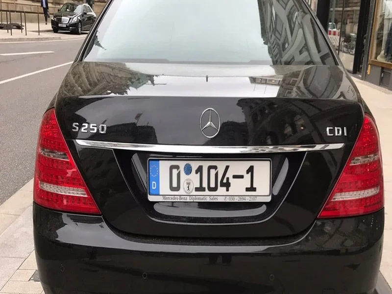 پلاک بین‌المللی