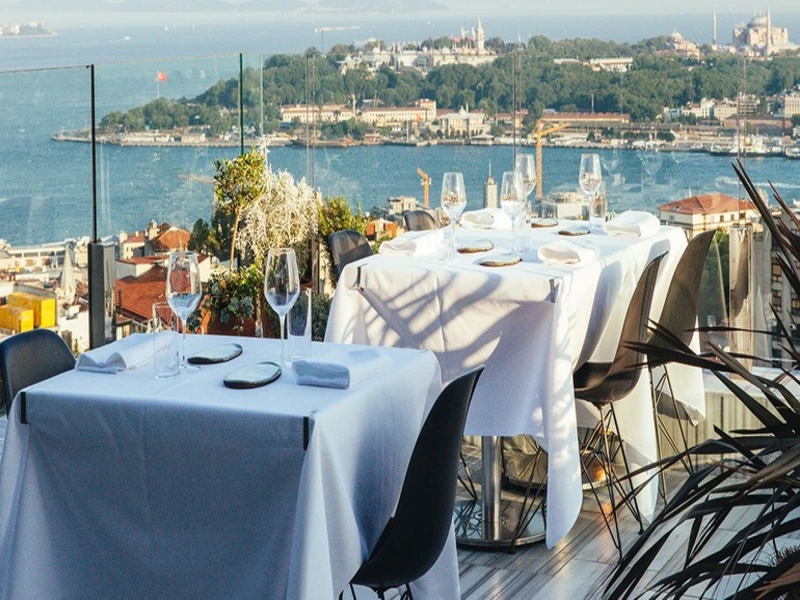 رستوران میکلا استانبول