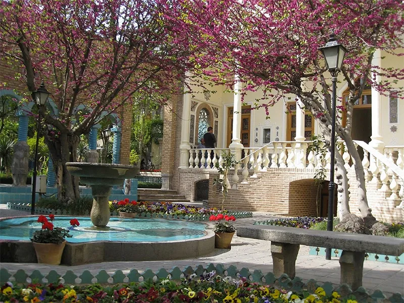 خانه موزه مقدم