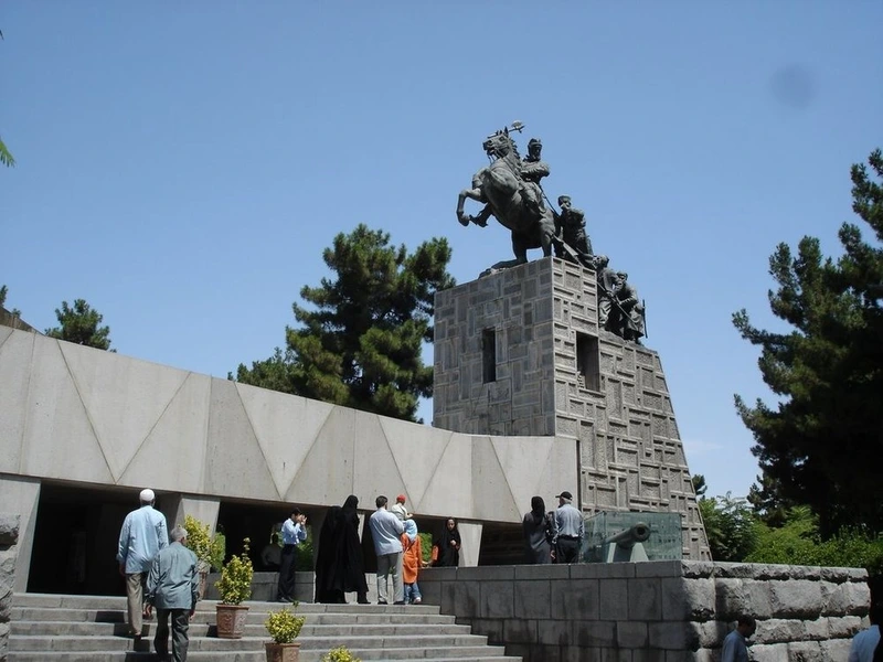 موزه نادری مشهد