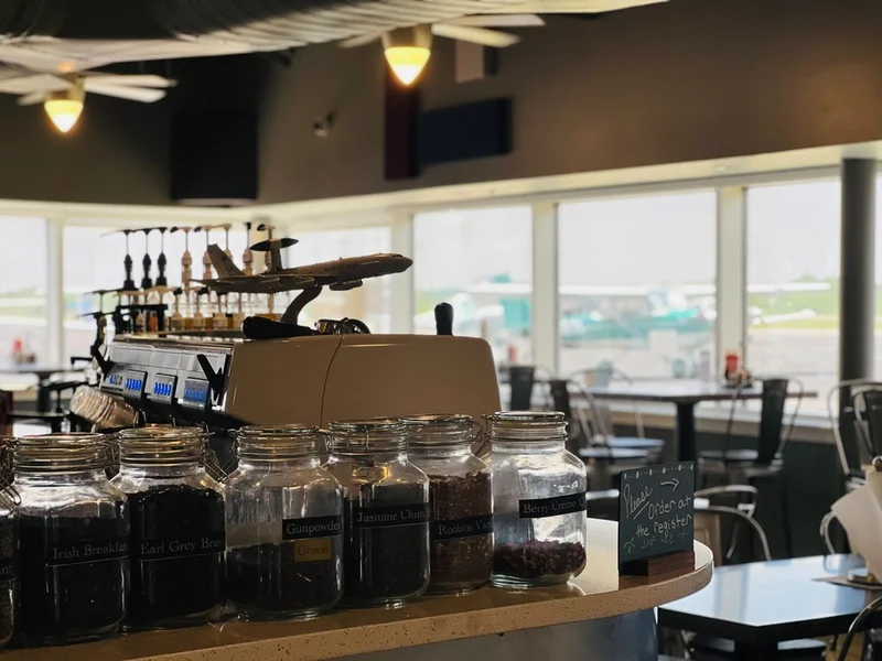 بوفه و کافیشاپ فرودگاه اسپارتا