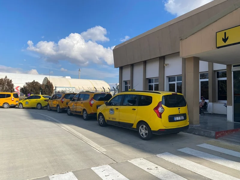 ترانسفر فرودگاه اسپارتا