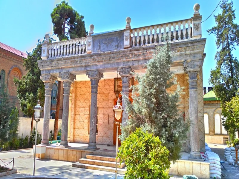 آتشکده زرتشتیان آدریان