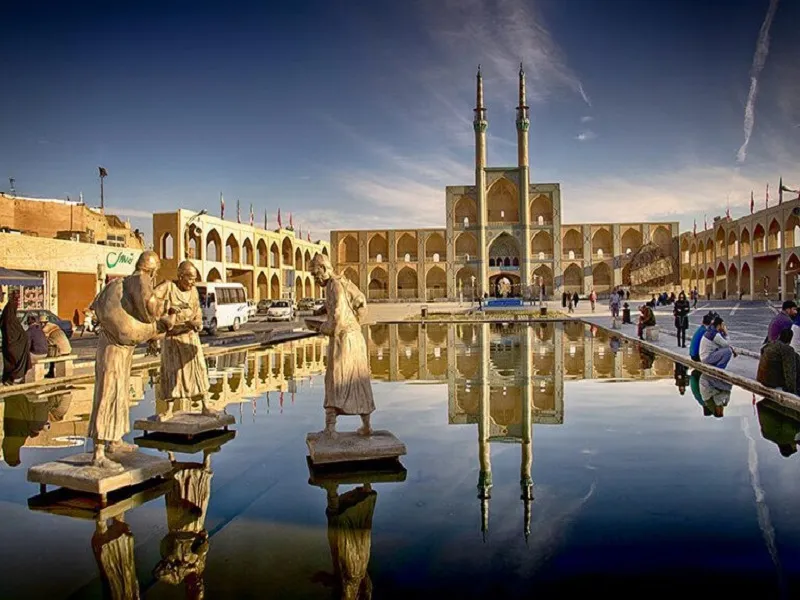 میدان امیرچخماق یزد