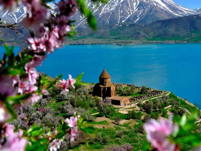 عکس از: eurasia.travel