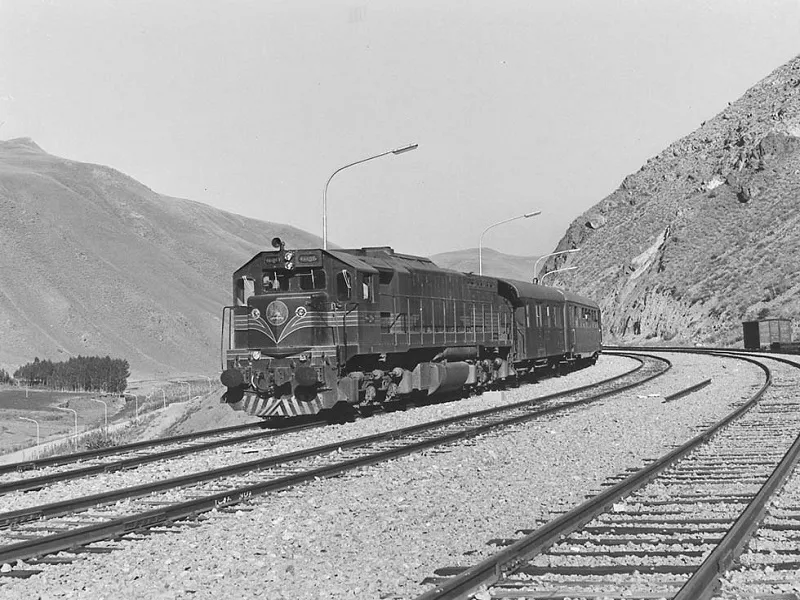 خط راه آهن خوشتاریا 