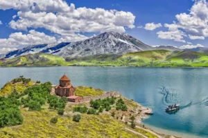 عکس از: advantour.com
