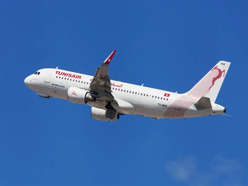 Tunisair (تونس)