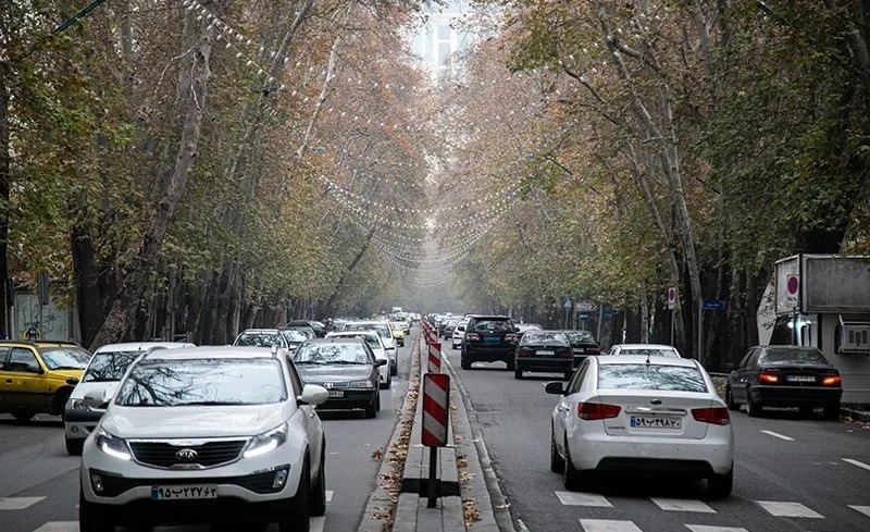 خیابان ولیعصر تهران