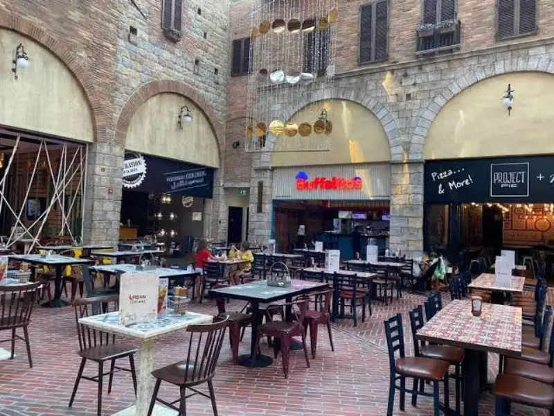 امکانات اوت‌لت ویلیج دبی