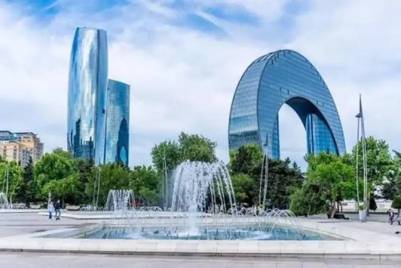 بهترین زمان سفر به باکو