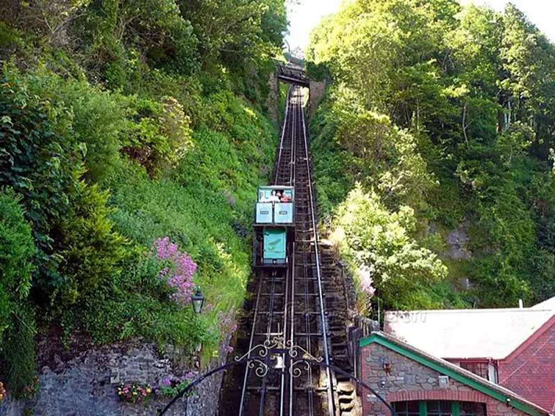 خط آهن Lynton & lynmouth cliff