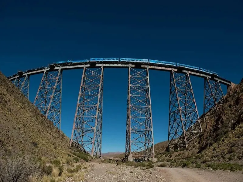 خط آهن Tren a las Nubes