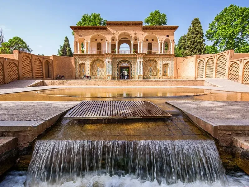 سفر تک نفره به کرمان