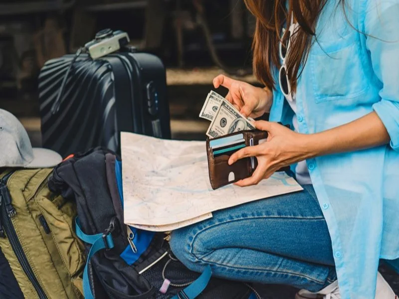 مقایسه هزینه سفر به شیراز و اصفهان