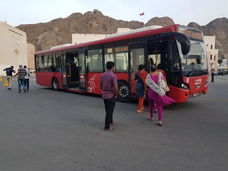 راهنمای دسترسی با وسایل نقلیه عمومی