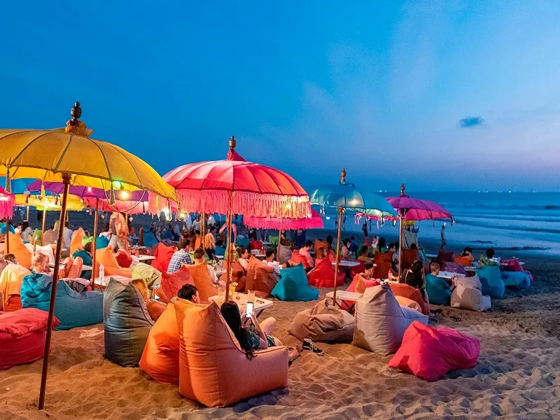 سمینیَک (Seminyak)