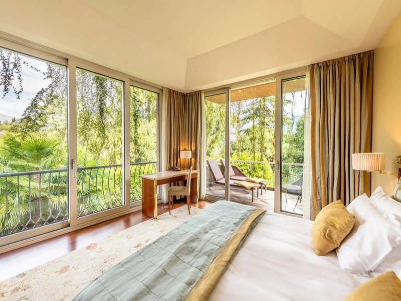 اتاق‌های رو به باغ