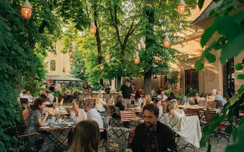 بهترین زمان برای رفتن به رستوران در آلمان