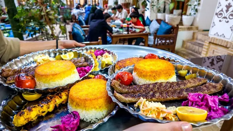 پیش از توقف در رستوران‌های جاده چالوس چه چیزهایی را بررسی کنیم؟